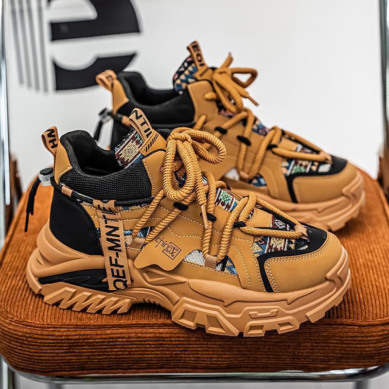 Damen Chunky-Plateau-Sneaker mit Ethno-Textil-Overlays und robuster Profilsohle Drune