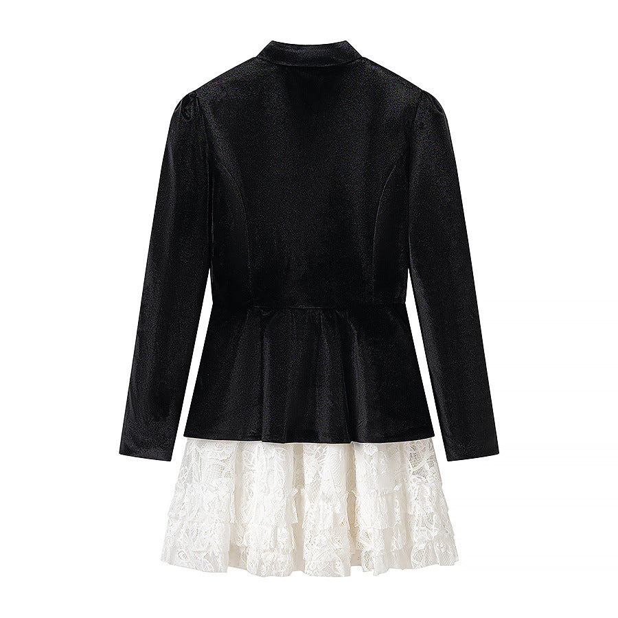 Damen Samt-Minikleid mit Schleifenkragen, Zierknopfleiste und mehrlagigem Spitzenrock Drune