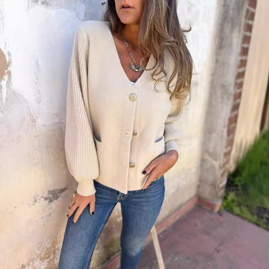 Damen Modische Strickjacke mit Knopfdetails und Taschen Drune