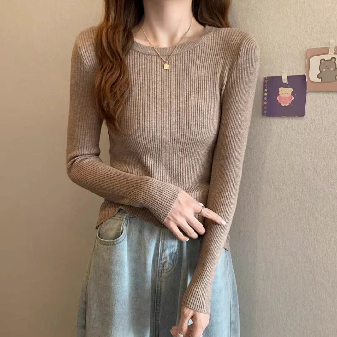 Damen Enganliegender Rippstrickpullover mit Rundhalsausschnitt Drune