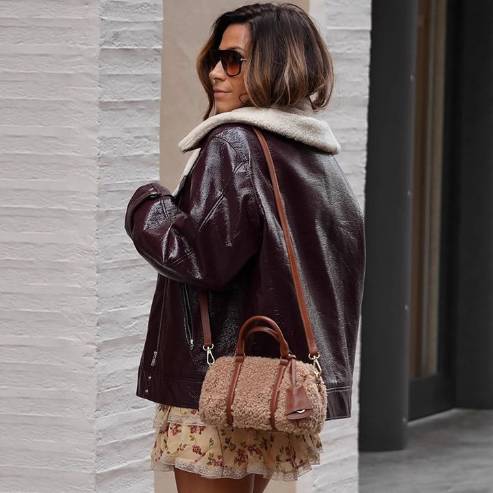 Damen Lackleder-Bikerjacke mit Sherpa-Futter und Oversize-Schnitt Drune
