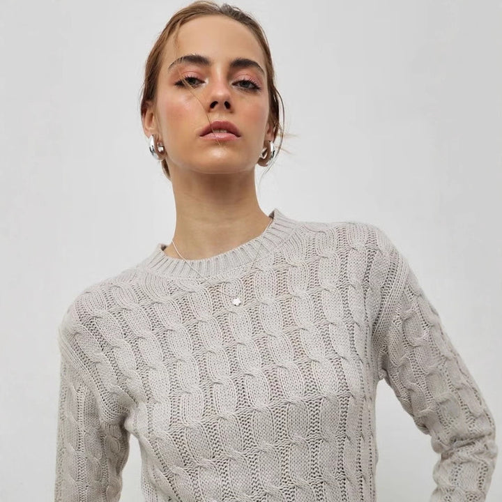 Damen Kurzgeschnittener Zopfstrick-Pullover mit Rundhalsausschnitt und Rippbündchen Drune