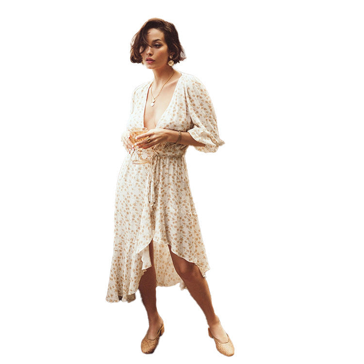Damen Maxikleid mit tiefem V-Ausschnitt und verspieltem Blumendruck Drune