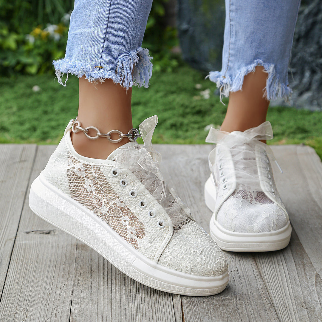 Damen Plateau-Sneaker mit Spitzen-Overlay und transparenten Organzabändern Drune
