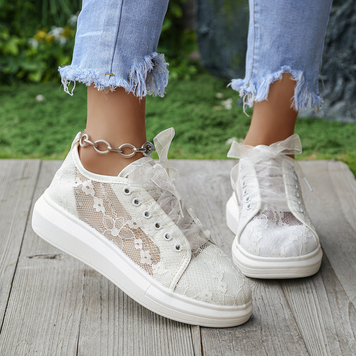 Damen Plateau-Sneaker mit Spitzen-Overlay und transparenten Organzabändern Drune