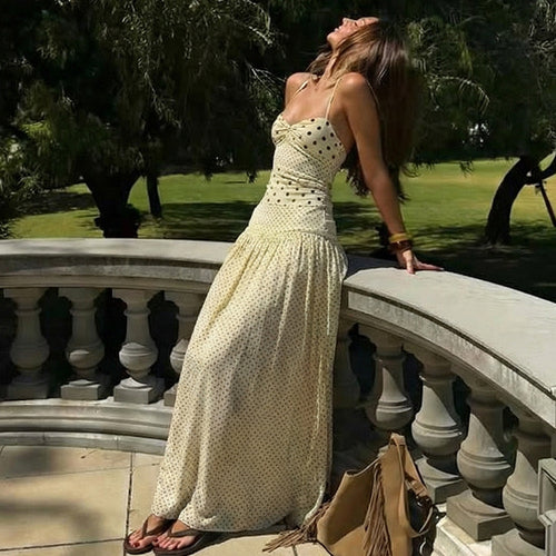 Damen Maxikleid mit verspielten Polka-Dots und schickem Halterdesign Drune