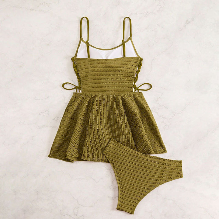 Damen Badeensemble mit femininer Raffung und verspieltem Design Drune