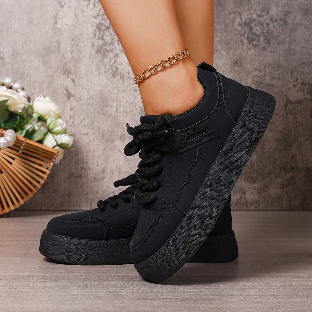Damen Plateau-Sneaker mit dicker Laufsohle, übergroßen Schnürsenkeln und gepolstertem Knöchelbereich Drune