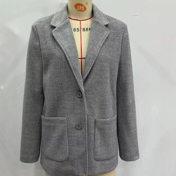 Damen Taillierte Blazerjacke mit asymmetrischer Knopfleiste und Rundhalsausschnitt Drune