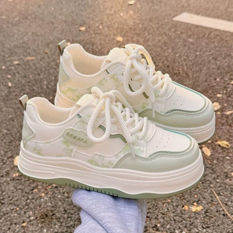Damen Voluminöser Plateau‑Sneaker im Retro‑Citystil mit dezenter Marmorierung und dämpfender Keilsohle Drune