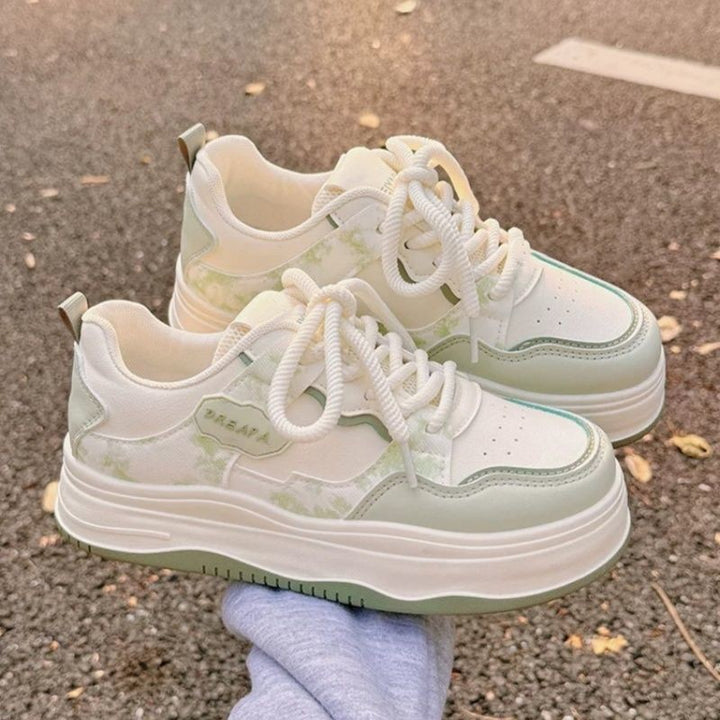 Damen Voluminöser Plateau‑Sneaker im Retro‑Citystil mit dezenter Marmorierung und dämpfender Keilsohle Drune