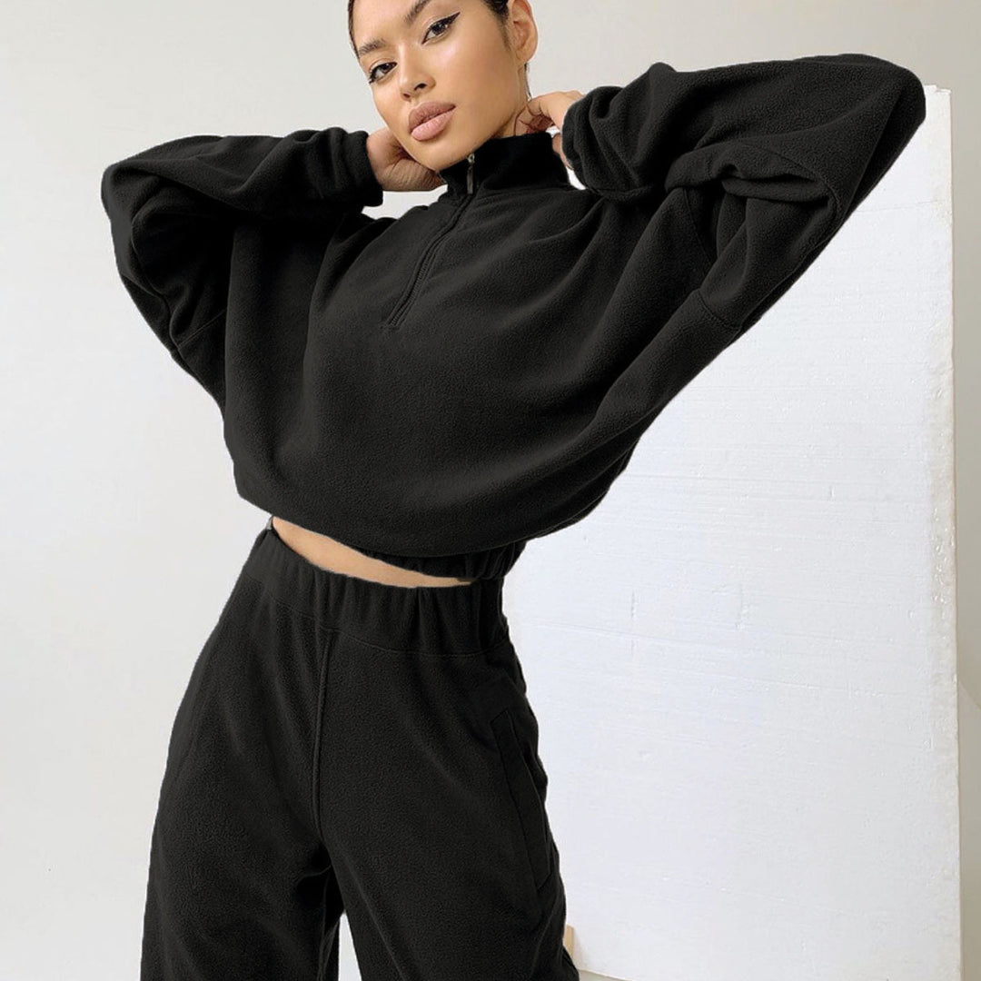 Damen kurz geschnittenes Samt-Lounge-Set mit tailliertem Zip-Hoodie und fließender Highwaist-Palazzohose Drune