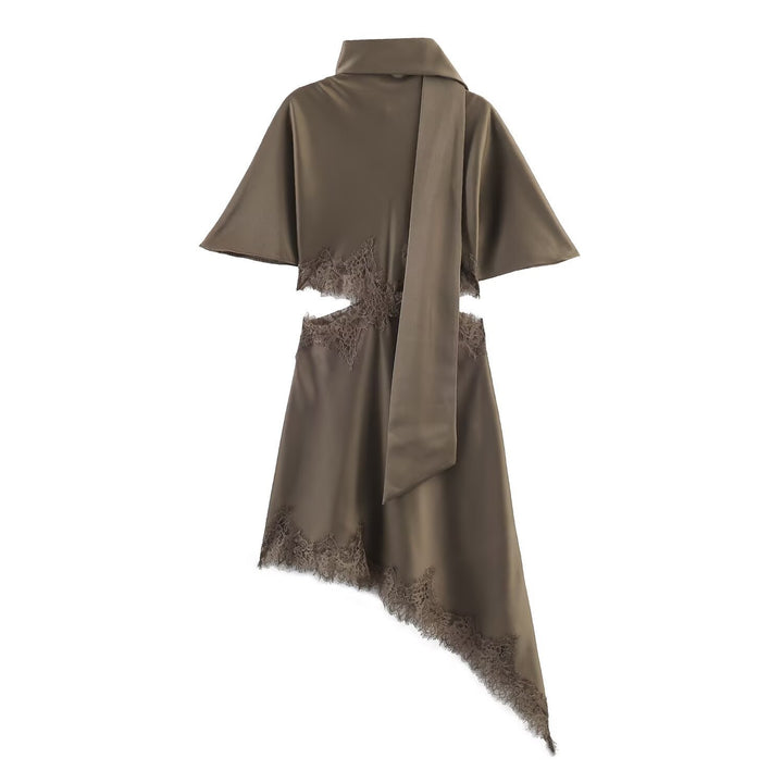 Damen Wickelkleid mit elegantem asymmetrischen Schnitt und zarter Spitzenverzierung Drune