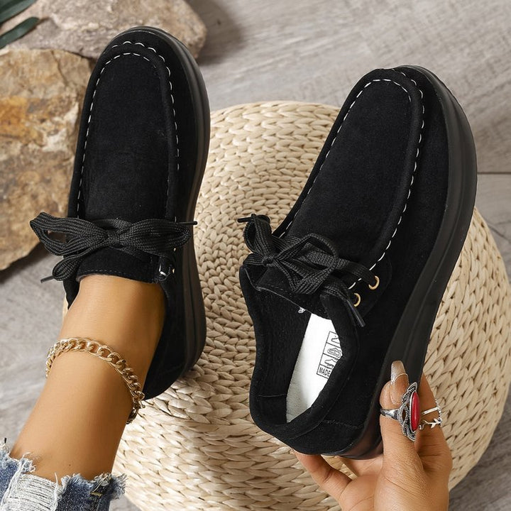 Damen Keilsneaker im Mokassinstil mit Veloursoptik und gepolsterter Komfortsohle Drune