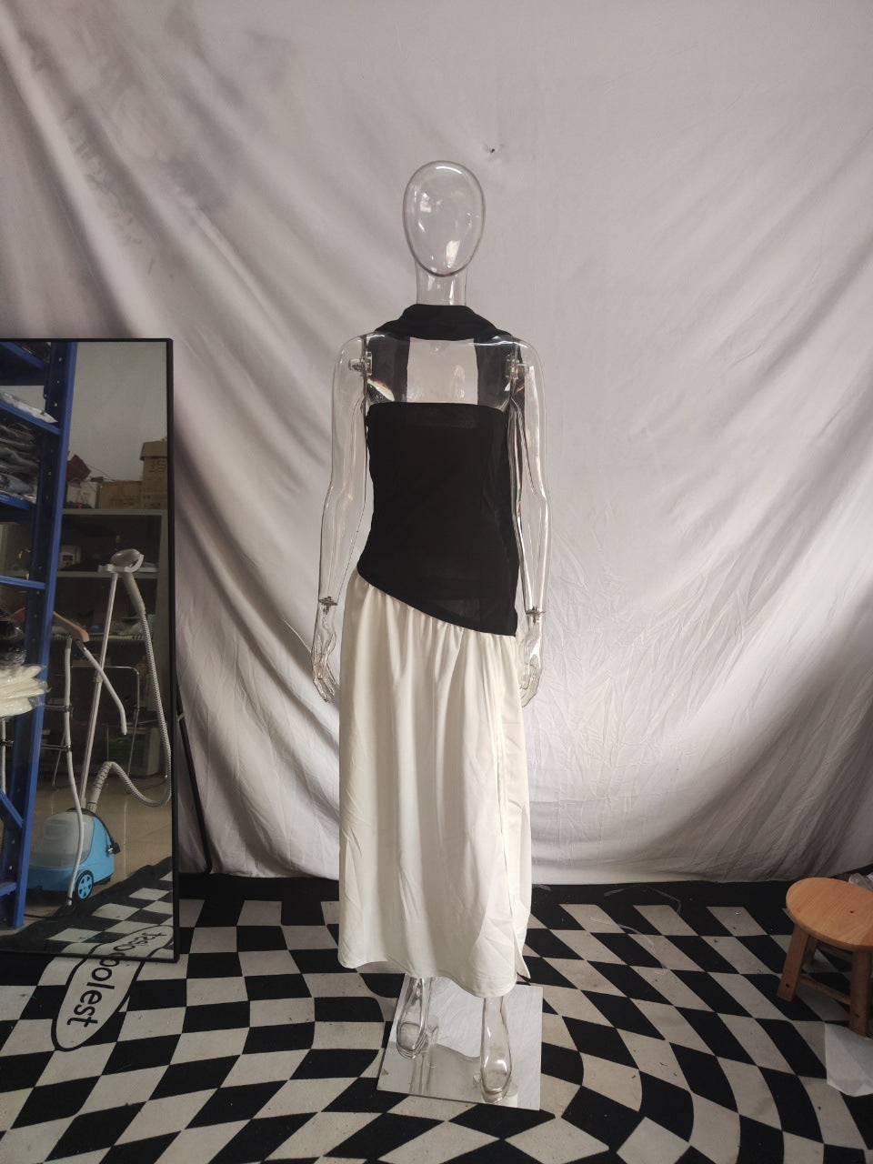 Damen Maxikleid mit schulterfreiem Design und dekorativem Wickelausschnitt Drune