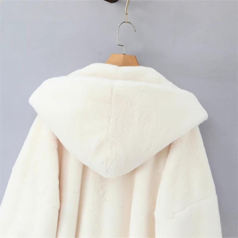 Damen Kapuzenjacke aus kuscheligem Material mit taillierbarem Gürtel und praktischen Taschen Drune