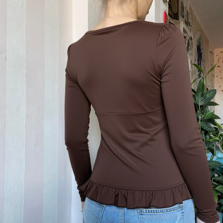 Damen Langärmeliges V‑Ausschnitt Shirt mit Spitzenbesatz, bestickter Brustpasse und Volantsaum Drune