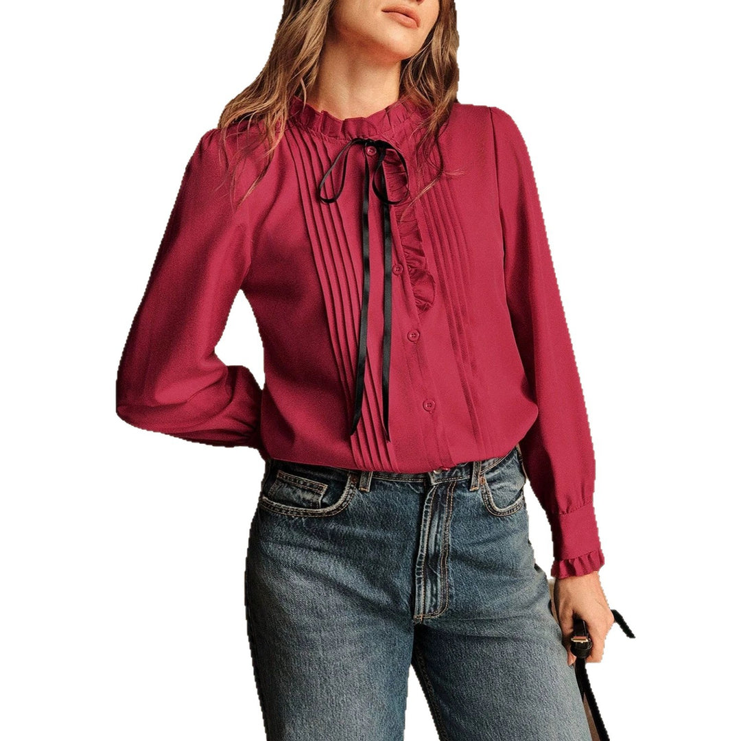 Damen Rüschenbluse mit Stehkragen, Längsfalten und Schleifenband Drune