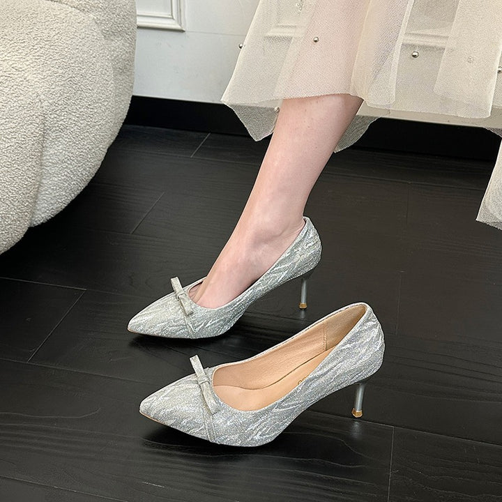 Damen Glänzende spitz zulaufende Stiletto‑Pumps mit Zier‑Schleife Drune