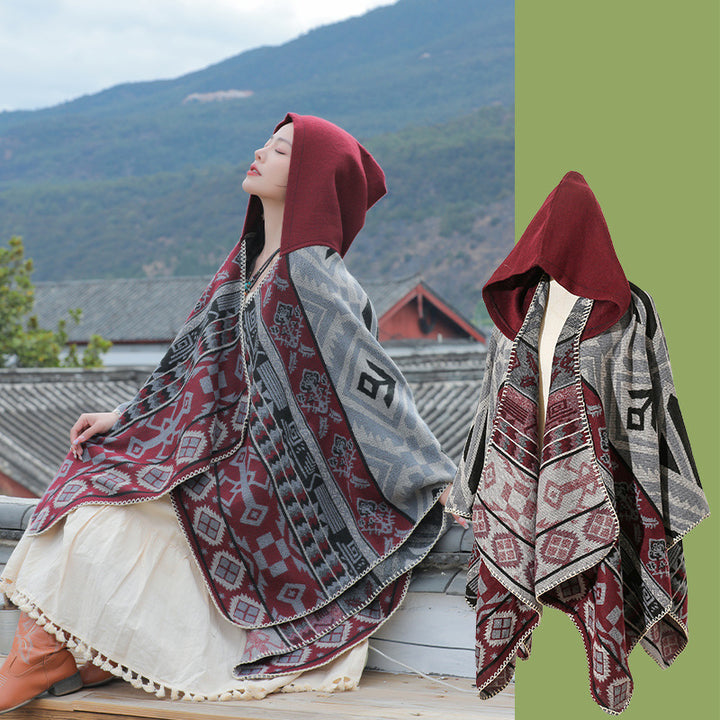 Warmer, böhmischer Schal mit Kapuze im Ethno-Stil