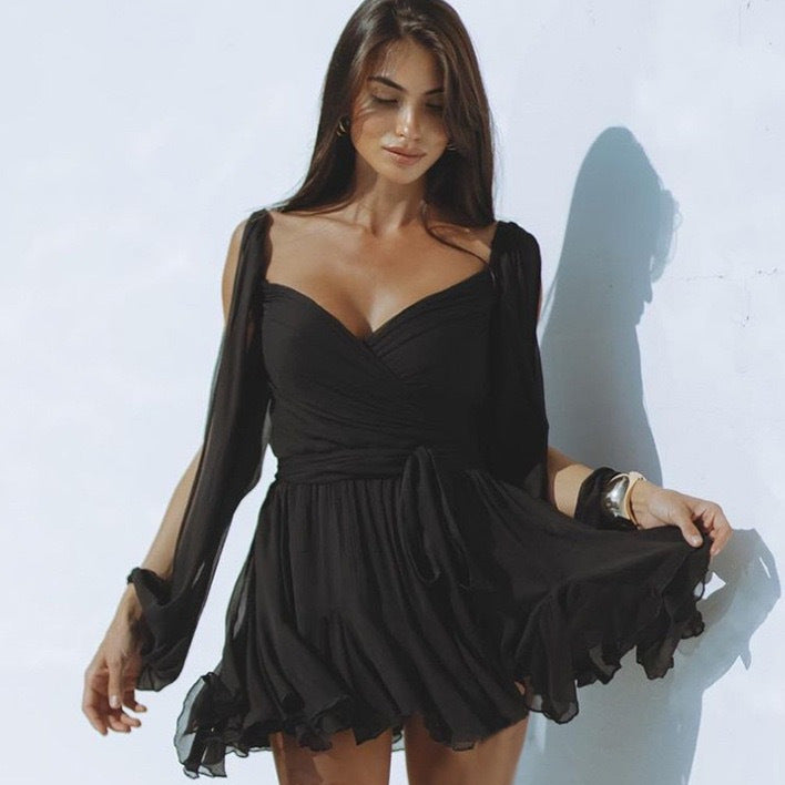 Damen romantisches Minikleid mit weich fließenden Ärmeln und Wickeloptik Drune