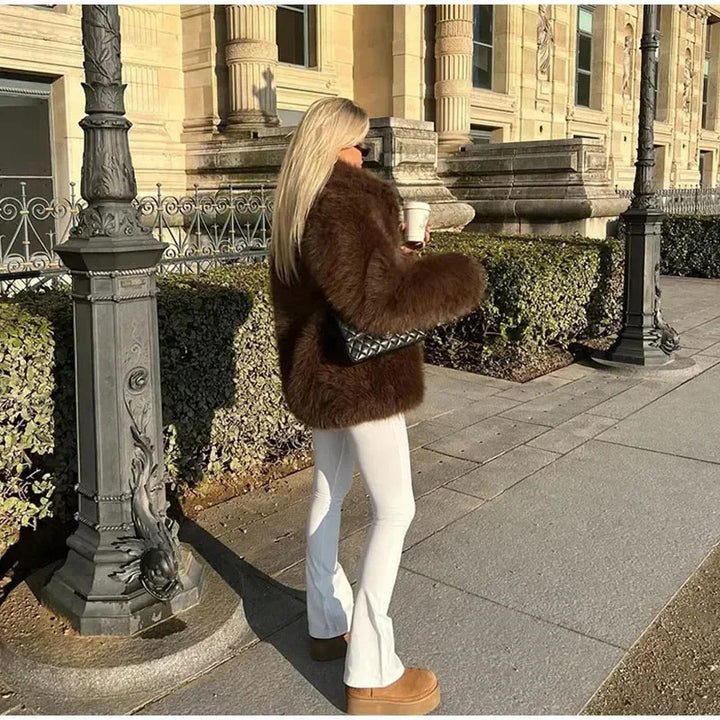 Damen Luxuriöse Kunstpelzjacke mit voluminösen Ärmeln Drune