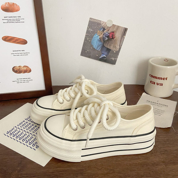 Damen Fashion Plateau Sneakers mit robustem Obermaterial und gestreiftem Sohlenprofil Drune