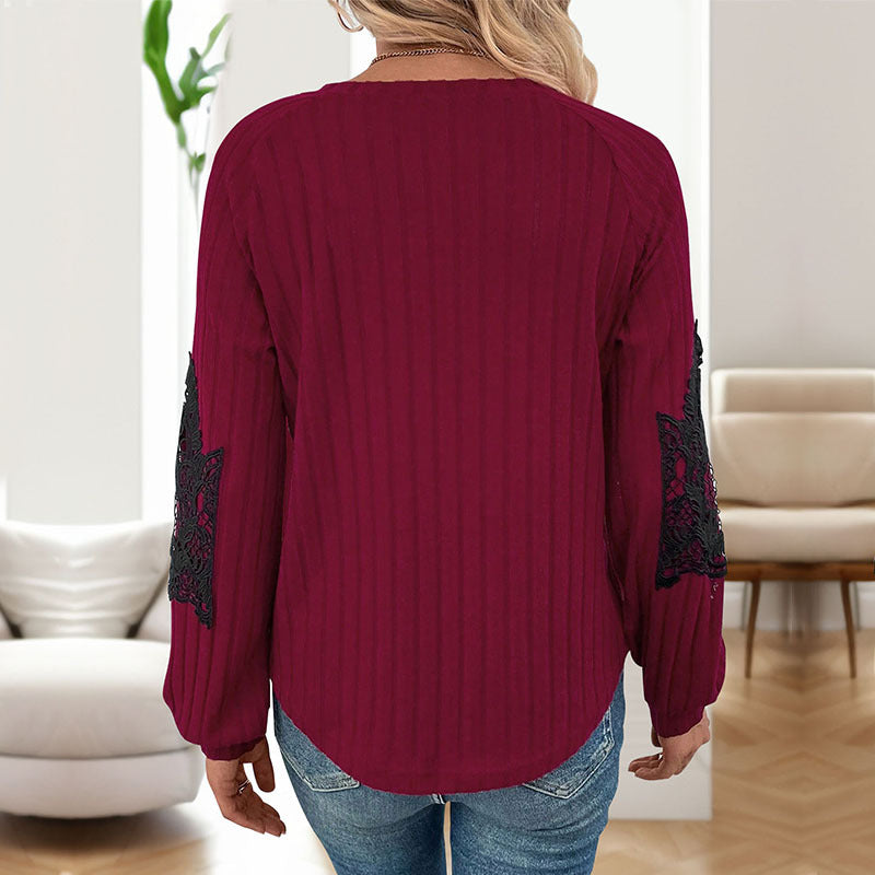 Damen Leichter Rippstrick-Pullover mit V-Ausschnitt und floraler Spitzenapplikation an den Ärmeln Drune