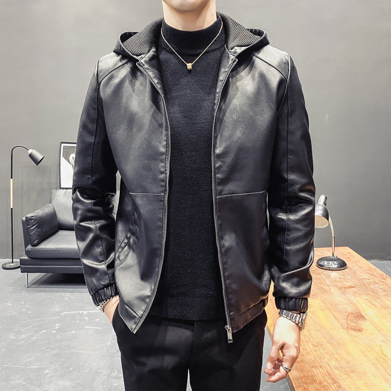 Herren Kapuzen-Lederimitatjacke im Slim‑Fit mit Reißverschluss und Raglanärmeln Drune