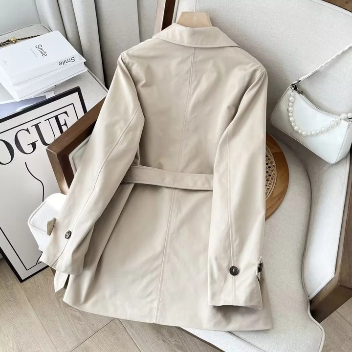 Damen Trenchcoat mit doppelter Knopfleiste und taillierbarem Gürtel Drune