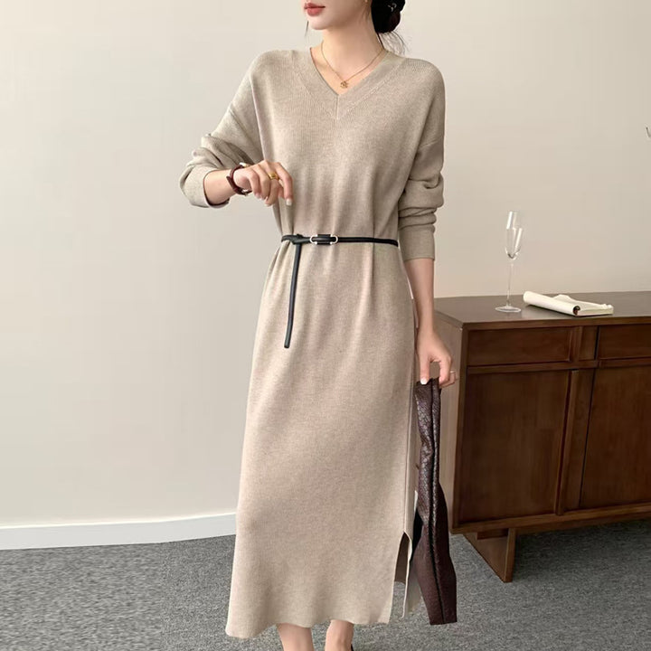 Damen Langes Feinstrick-Midikleid mit V‑Ausschnitt, Seitenschlitz und entspannter Silhouette Drune