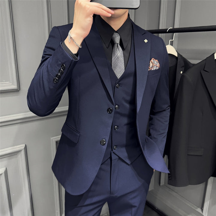 Herren Slim-Fit Businessanzug mit Weste, schmalem Revers und feiner Struktur Drune