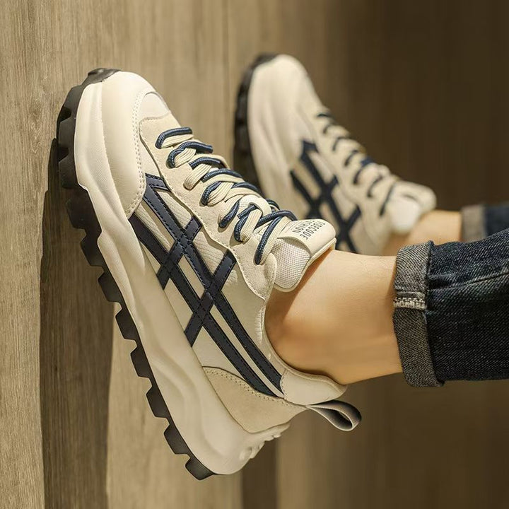 Damen Lifestyle Sneakers mit robustem Profil und sportlicher Sohle Drune