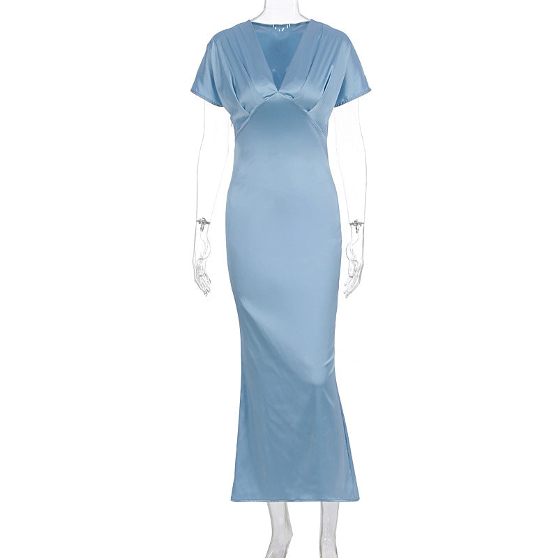 Damen Maxikleid mit elegantem Wickeloberteil und fließendem Saum Drune