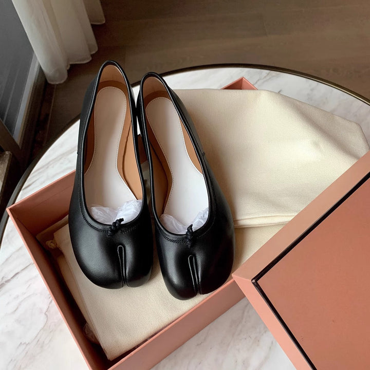 Damen Ballerinas mit glänzender Oberflächenstruktur und zierlicher Schleifenverzierung Drune