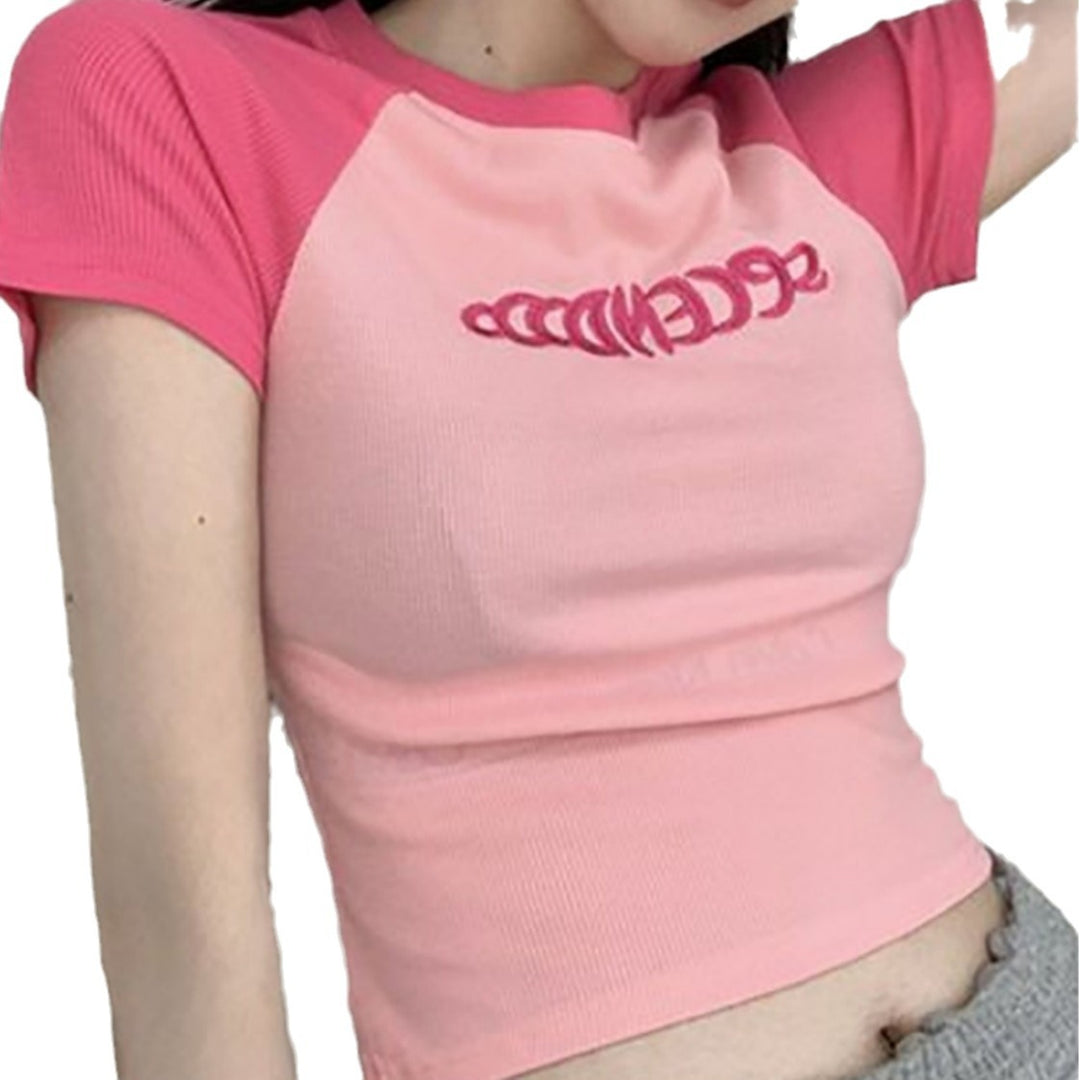 Damen Cropped T-Shirt mit kontrastierenden Ärmeln und modernem Aufdruck Drune