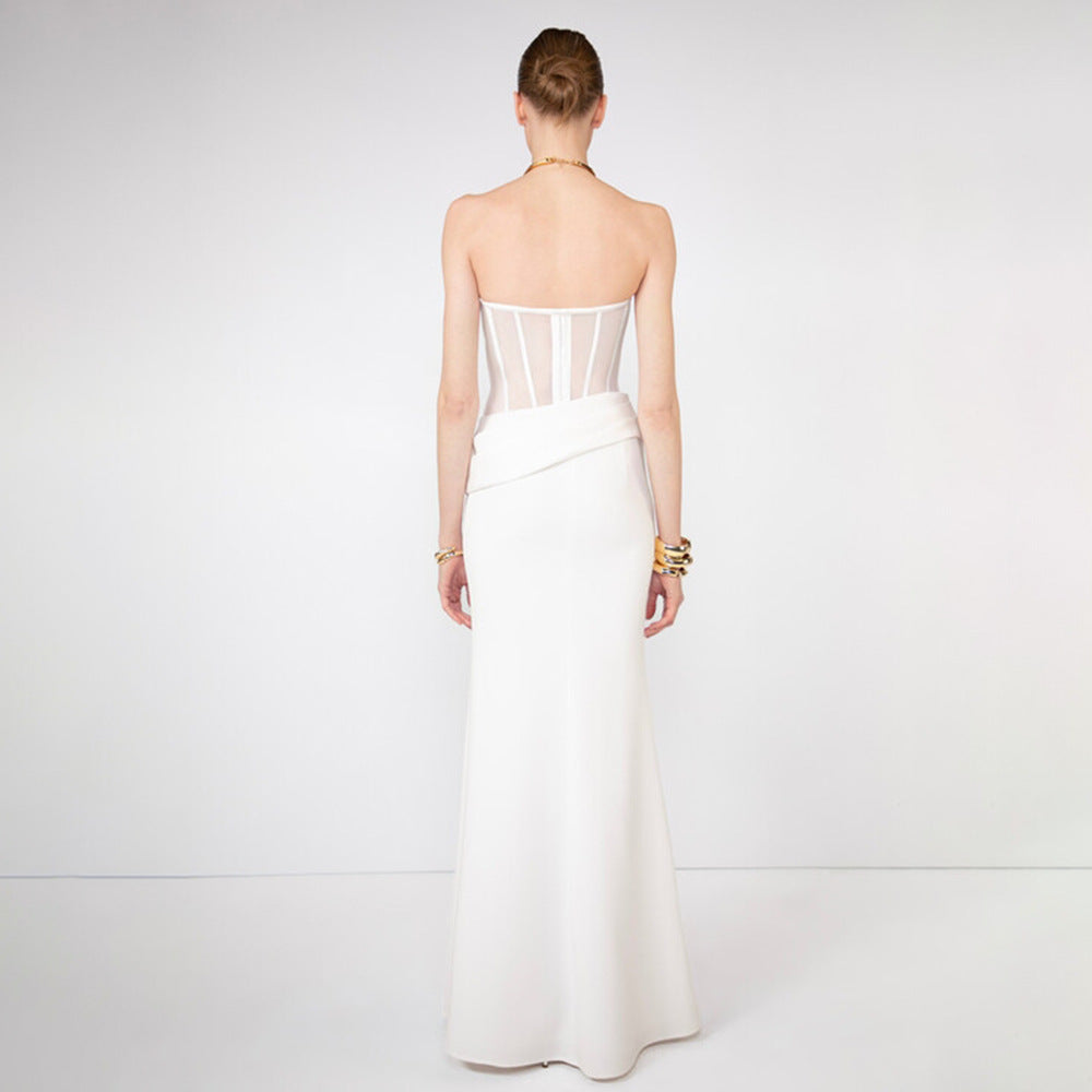 Damen figurumspielendes Abendkleid mit tailliertem Oberteil und fließendem Rock Drune