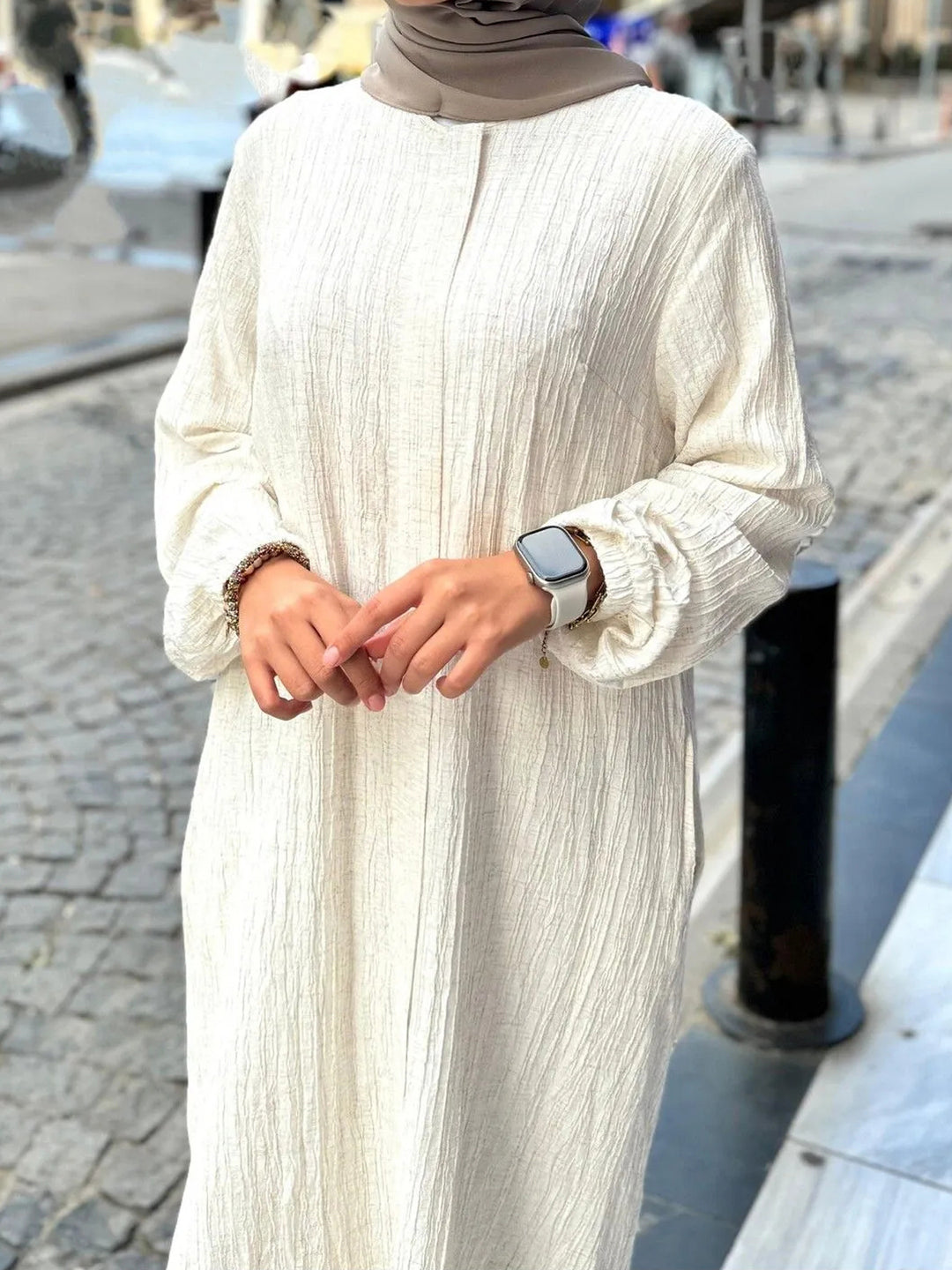 Damen Langes Crinkle-Kaftankleid mit Ballonärmeln und Stehkragenoptik Drune
