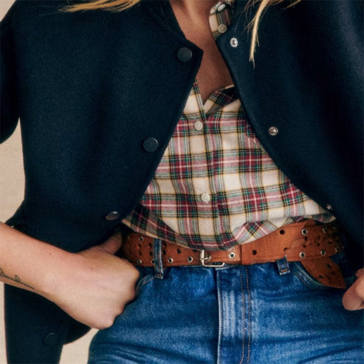 Damen moderne Kurzjacke mit Knopfdetails und seitlichen Eingrifftaschen Drune