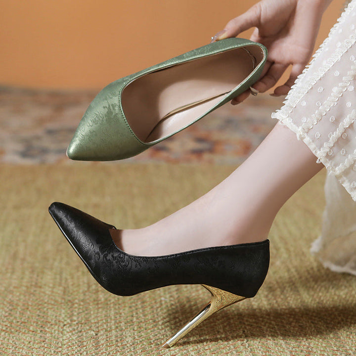 Damen elegante Pumps mit glänzendem Goldabsatz Drune