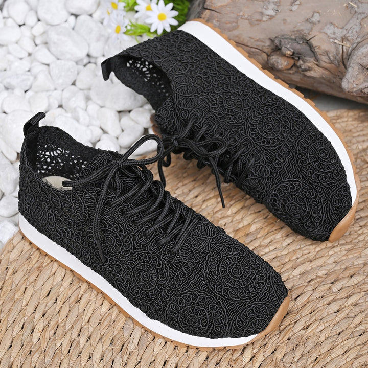 Damen Leichte Sneaker mit Häkelspitzen-Obermaterial und profilierter Gummisohle Drune