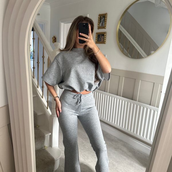 Damen Lässige Strick Lounge-Kombination mit weitem Schnitt und eleganten Details