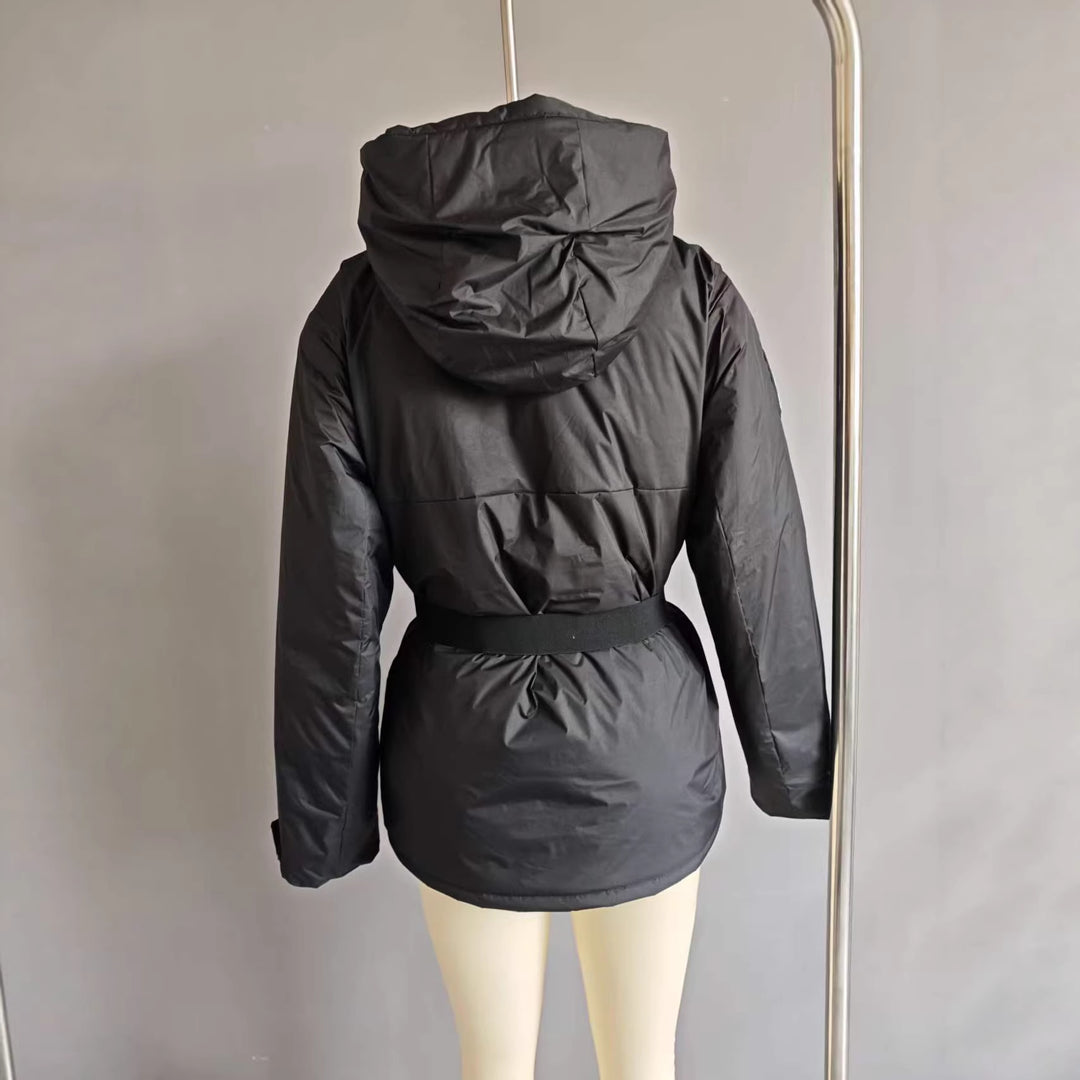 Damen Hochfunktionale Daunenoptik-Skijacke mit Taillengürtel und Kapuze Drune