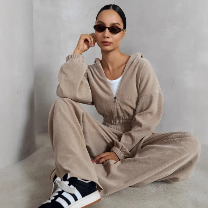 Damen Cropped Kapuzen-Set aus Ripp-Cord mit Gummizugbund und Relax-Jogginghose Drune