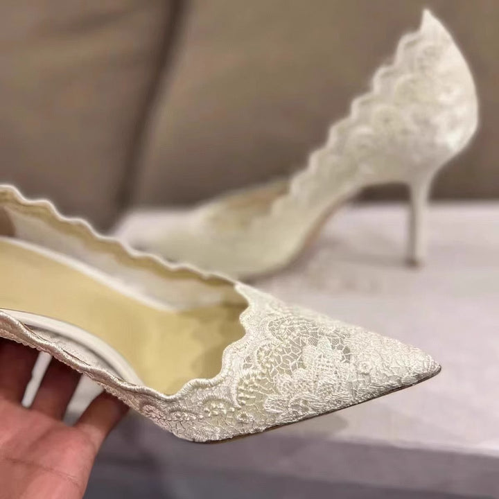 Damen Elegante Spitzen‑Pumps mit gewelltem Rand und schlankem Stiletto‑Absatz Drune