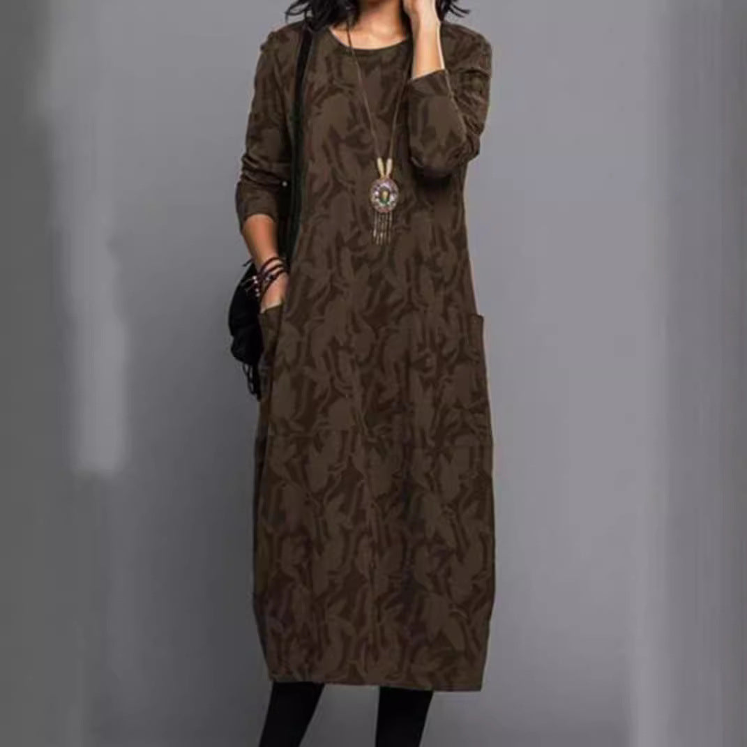 Damen nan locker geschnittenes Midikleid aus Feinstrick mit Ton-in-Ton-Jacquard, Rundhalsausschnitt und seitlichen Eingrifftaschen Drune