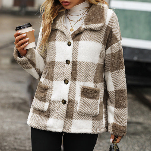 Damen Kuscheljacke mit Karomuster und Knopfverschluss Drune