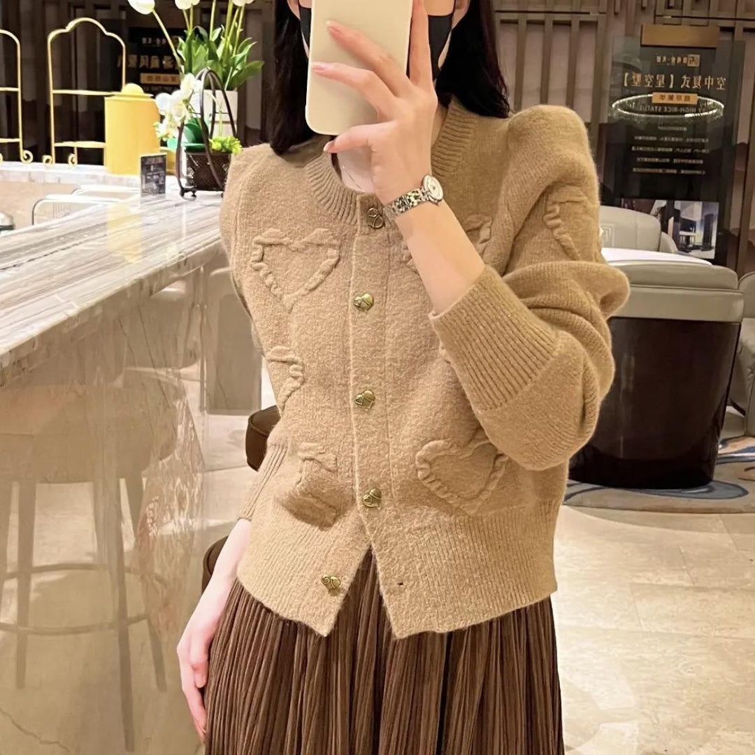 Damen Strickjacke mit herzförmigen Details und Druckknöpfen Drune