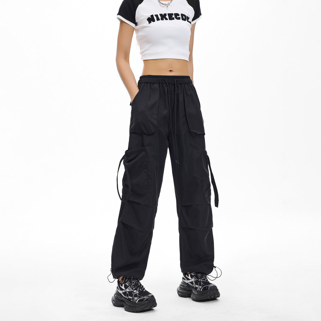 Herren Oversized Cargo‑Bundhose im Baggy‑Utility‑Cut mit Elastikbund, Klapptaschen und verstellbaren Saumabschlüssen Drune