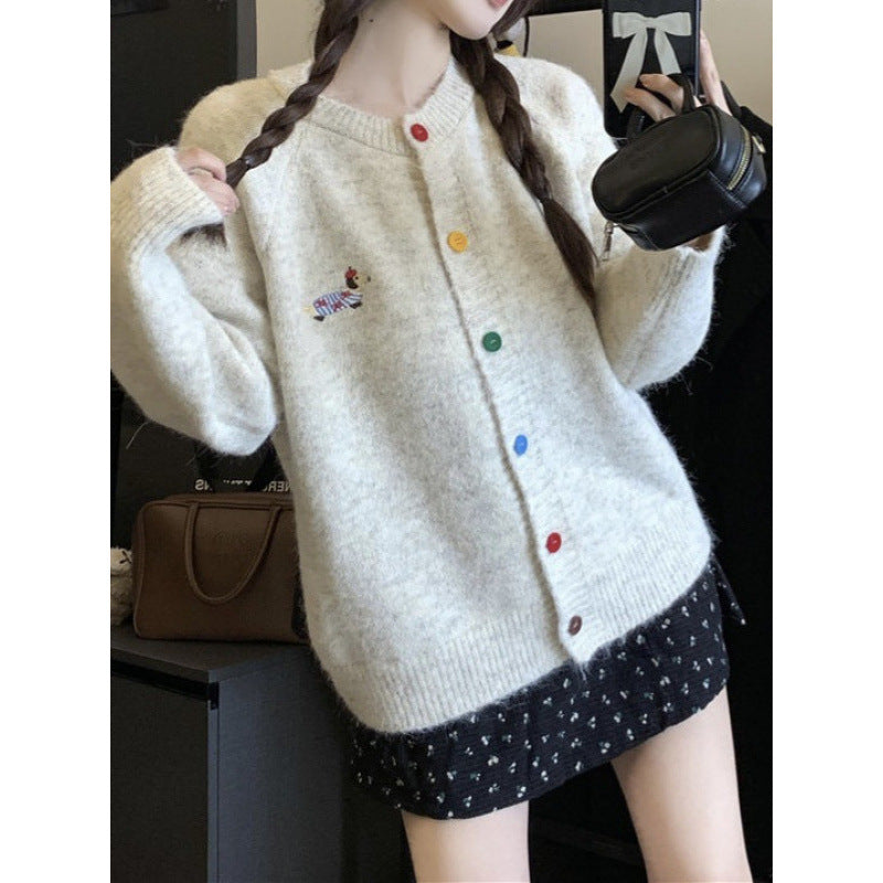 Damen Strickjacke mit bunten Knöpfen und gesticktem Motiv Drune